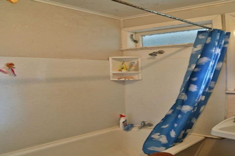 Photo of property in 7a Butler Place, Fairfield, Hamilton, 3214