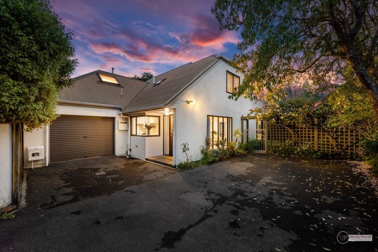 Photo of property in 4 Sutherland Avenue, Silverstream, Upper Hutt, 5019