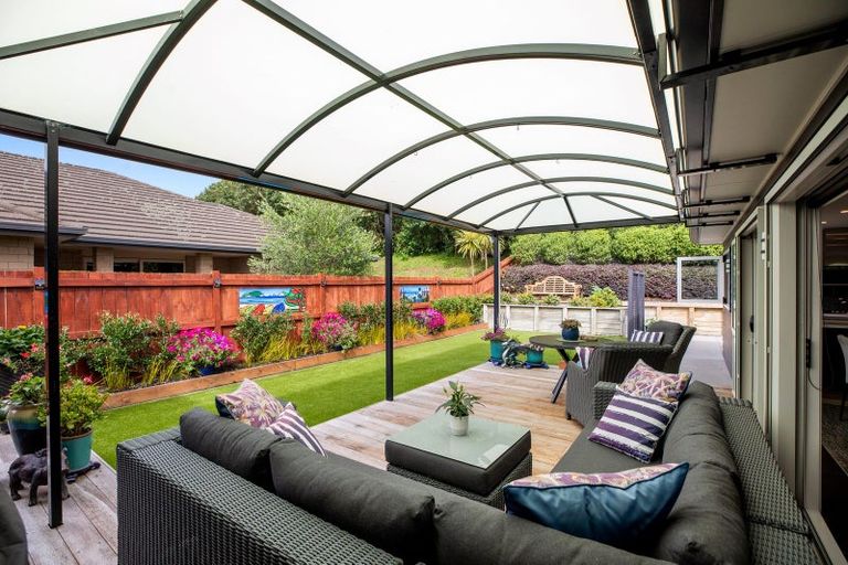 Photo of property in 69 Bathurst Crescent, Pyes Pa, Tauranga, 3112