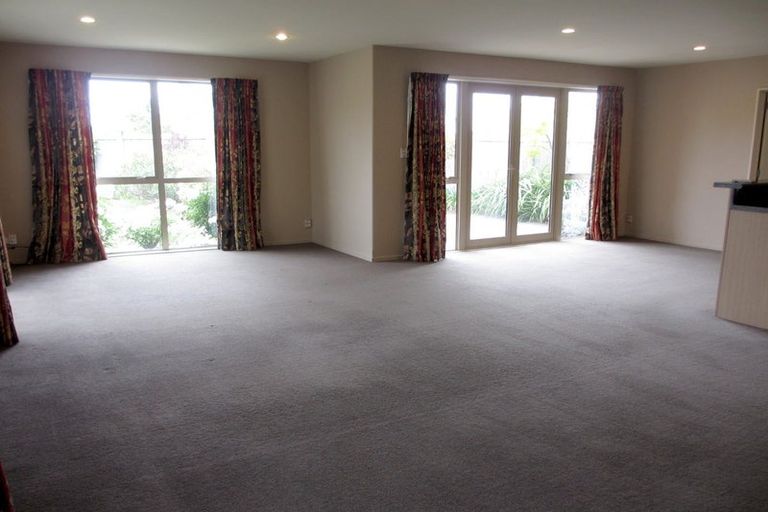 Photo of property in 66 Laing Crescent, Heathcote Valley, Christchurch, 8022