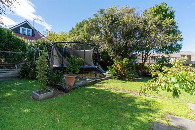 Photo of property in 11 Titoki Road, Raumati Beach, Paraparaumu, 5032