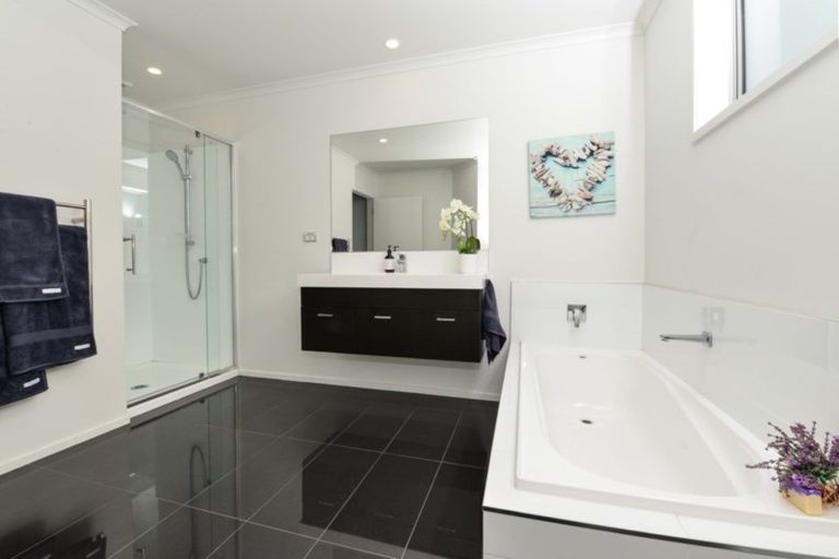 Photo of property in 52 Featherstone Drive, Flagstaff, Hamilton, 3210