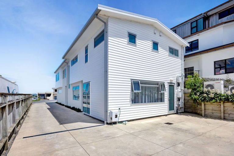 Photo of property in 3 Sackville Street, Fitzroy, New Plymouth, 4312