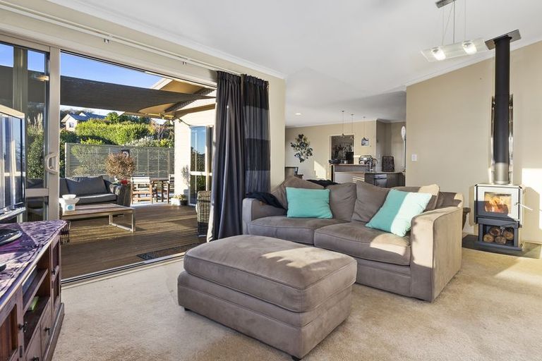 Photo of property in 8 Roger Guy Place, Welcome Bay, Tauranga, 3175