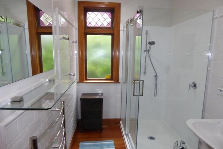 Photo of property in 53 Nevay Road, Miramar, Wellington, 6022