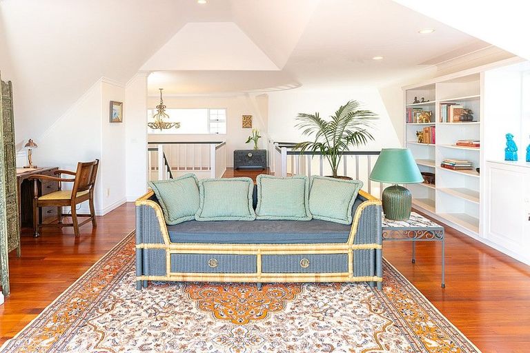 Photo of property in 105 Winara Avenue, Waikanae, 5036