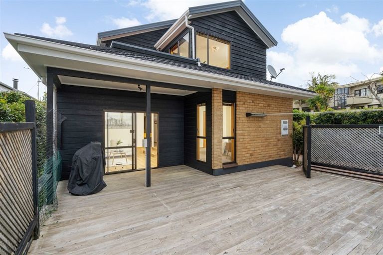 Photo of property in 2/56 Galaxy Drive, Mairangi Bay, Auckland, 0630