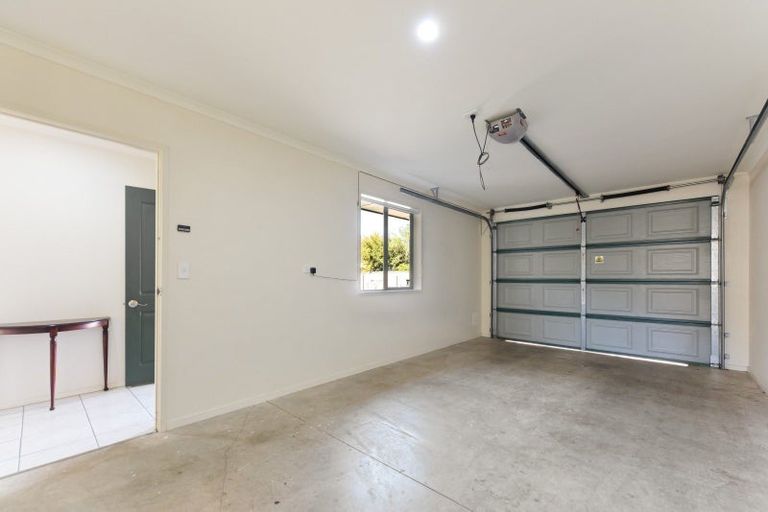 Photo of property in 21 Woodstock Place, Stoke, Nelson, 7011