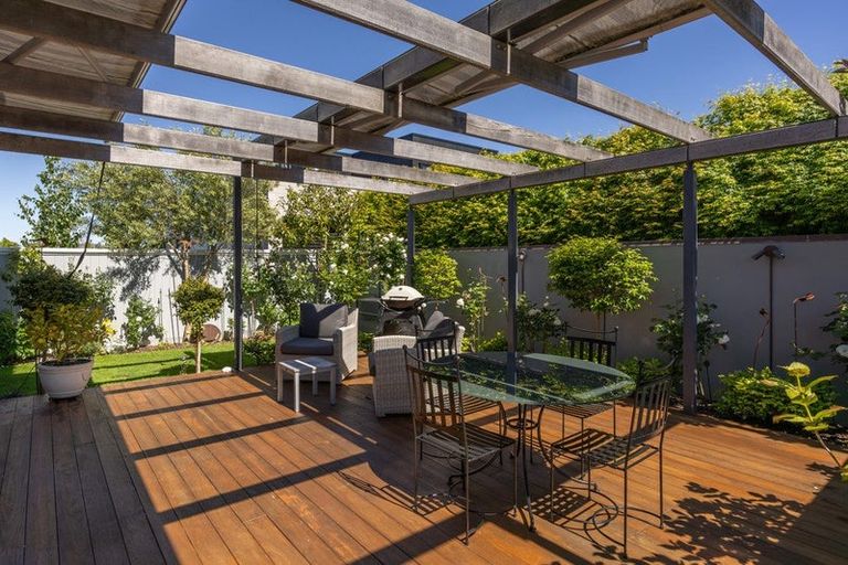 Photo of property in 42 Normans Road, Strowan, Christchurch, 8052