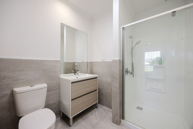 Photo of property in 32 Whenuapai Drive, Whenuapai, Auckland, 0618