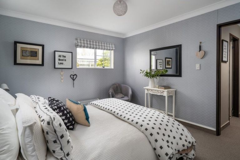 Photo of property in 2/26 Aubrey Crescent, Rainbow Point, Taupo, 3330