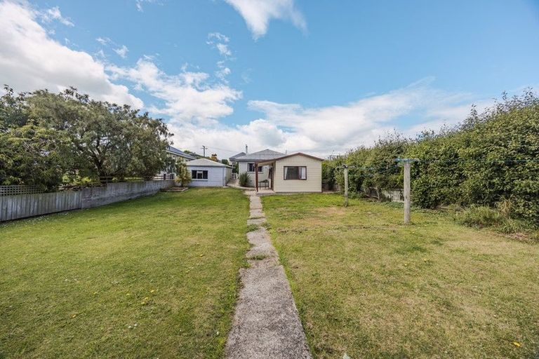 Photo of property in 12 Mersey Street, South Hill, Oamaru, 9400