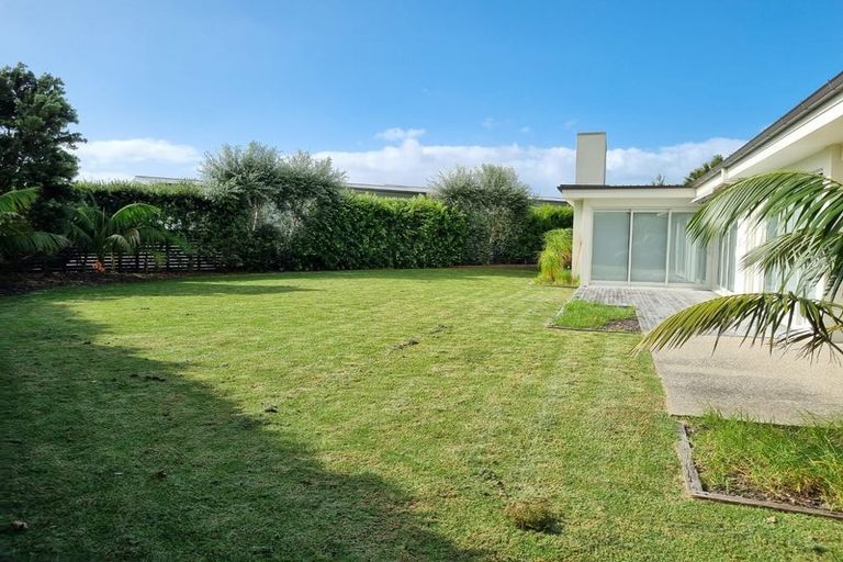 Photo of property in 2 Taumata Road, Omaha, Warkworth, 0986