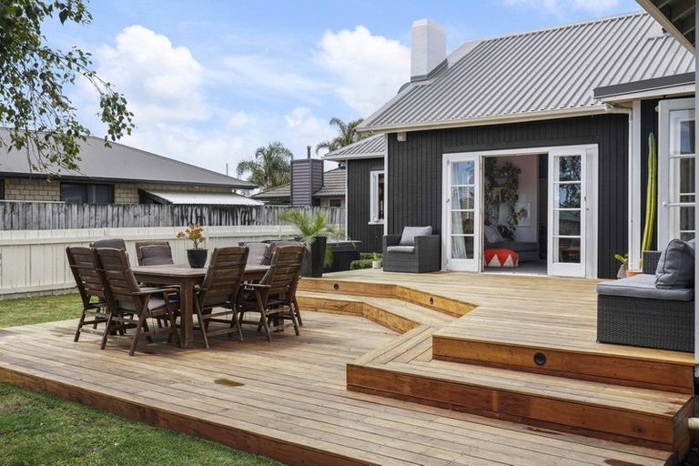 Photo of property in 48 Cate Road, Rototuna North, Hamilton, 3210