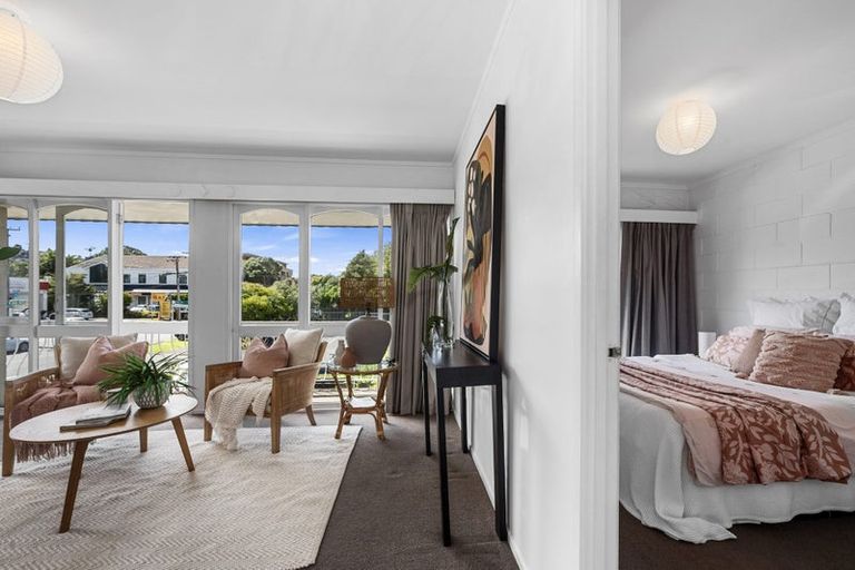 Photo of property in 6/1 Glen Road, Browns Bay, Auckland, 0630