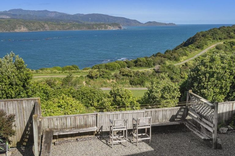 Photo of property in 43 Bowes Crescent, Strathmore Park, Wellington, 6022