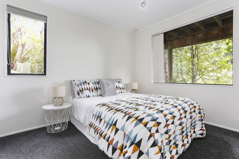 Photo of property in 2/20a Rawene Road, Birkenhead, Auckland, 0626