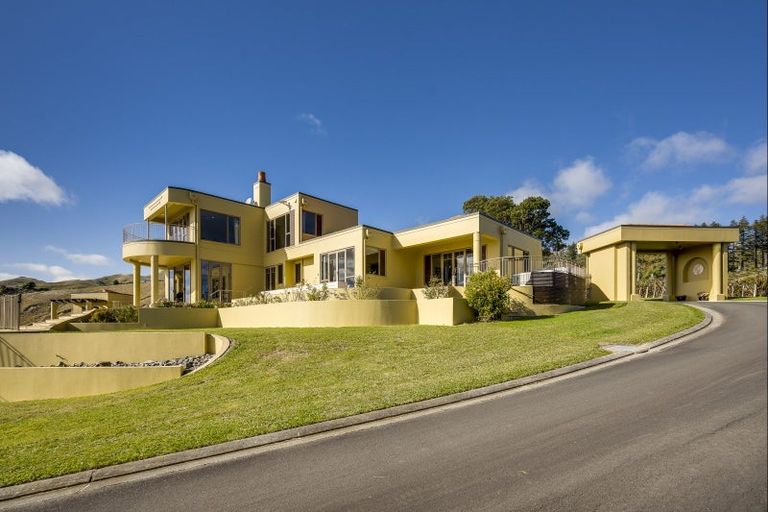 Photo of property in 245 Te Mata Peak Road, Havelock North, 4130