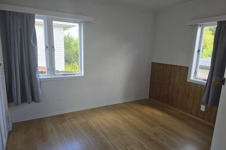 Photo of property in 62 College Road, Northcote, Auckland, 0627