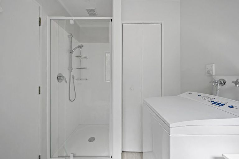 Photo of property in 32a Derwent Street, Island Bay, Wellington, 6023