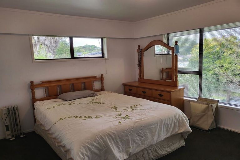 Photo of property in 154 Everglade Drive, Totara Heights, Auckland, 2105