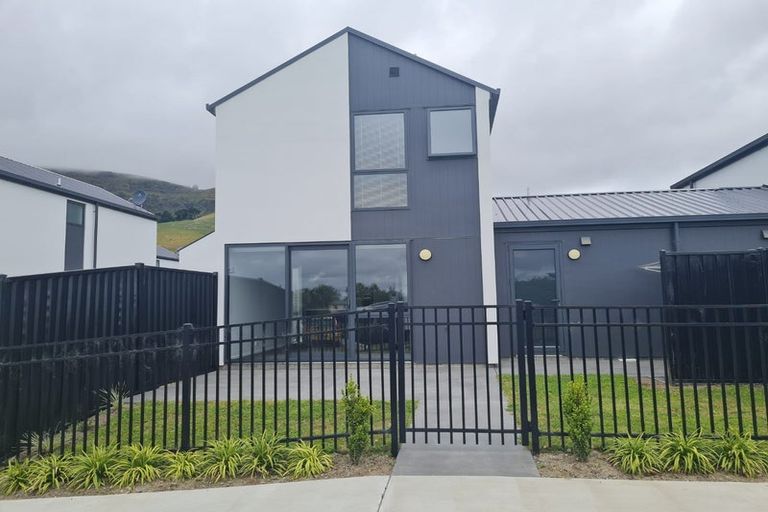 Photo of property in 7 Wheatsheaf Lane, Heathcote Valley, Christchurch, 8022
