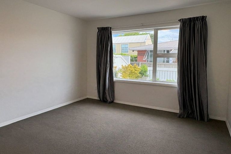 Photo of property in 4/28 Aikmans Road, Merivale, Christchurch, 8014
