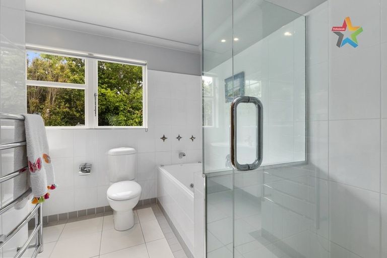 Photo of property in 80 Queens Grove, Hutt Central, Lower Hutt, 5010