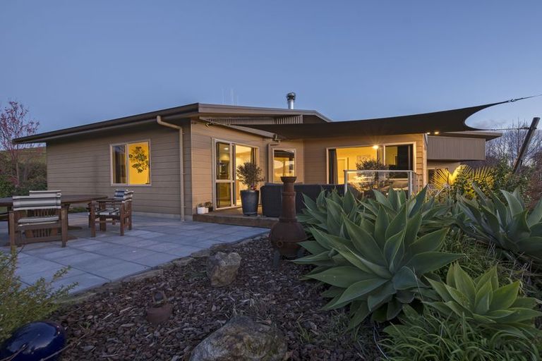 Photo of property in 8 Roger Guy Place, Welcome Bay, Tauranga, 3175