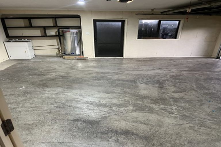Photo of property in 271 Mahia Road, Weymouth, Auckland, 2103