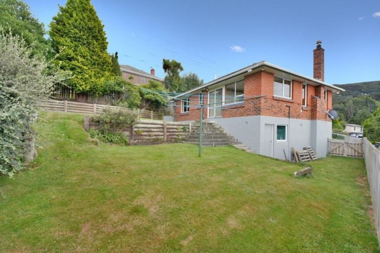 Photo of property in 100 Wakari Road, Helensburgh, Dunedin, 9010