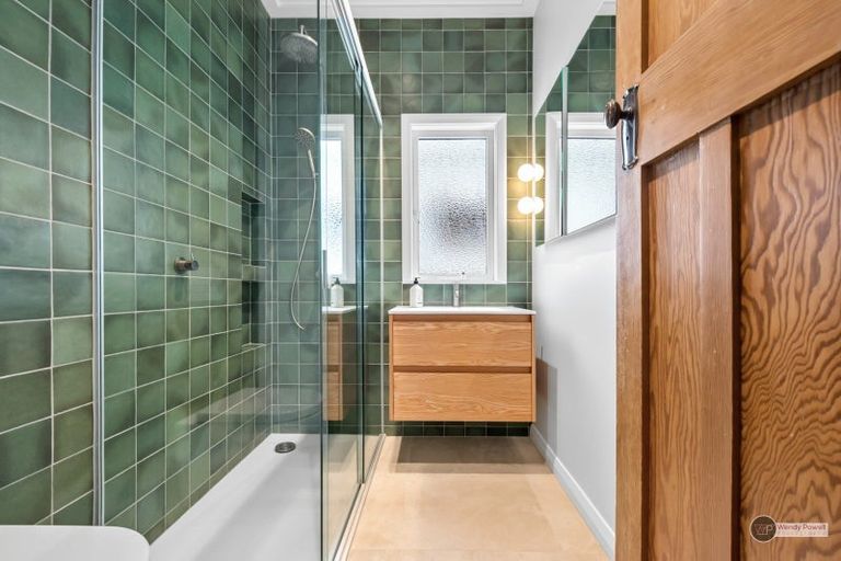 Photo of property in 18 Huia Street, Petone, Lower Hutt, 5012