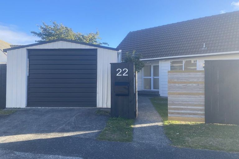 Photo of property in 22 Dominica Crescent, Grenada Village, Wellington, 6037