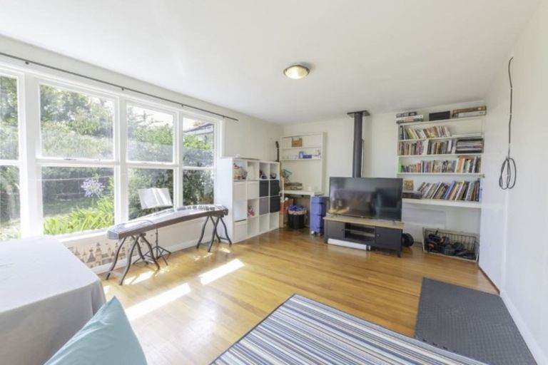 Photo of property in 13 Hillary Crescent, Upper Riccarton, Christchurch, 8041