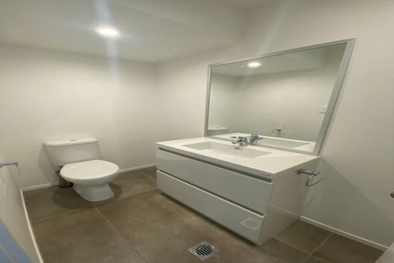 Photo of property in 102 Arion Road, Takanini, 2112