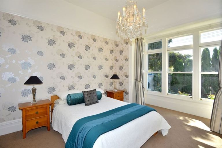 Photo of property in 18 Daresbury Lane, Fendalton, Christchurch, 8014