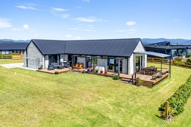 Photo of property in 105 Rangiora Crescent, Matarangi, Whitianga, 3592