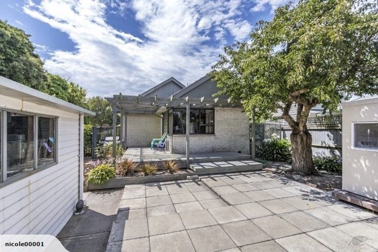 Photo of property in 115 Grimseys Road, Redwood, Christchurch, 8051