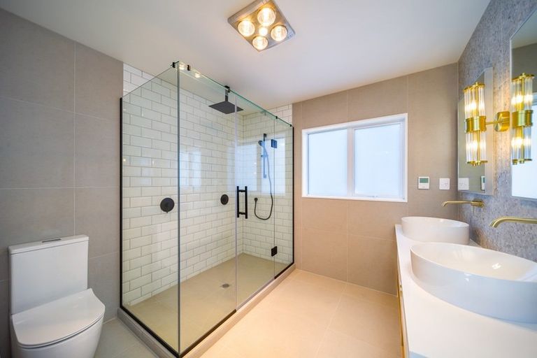 Photo of property in 135 Ormonde Drive, Silverdale, 0932