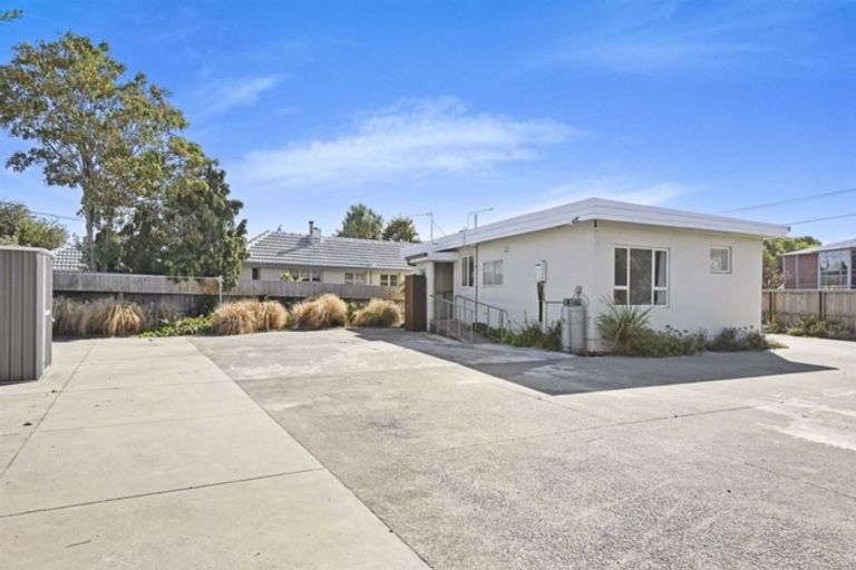 Photo of property in 46 New Brighton Road, Shirley, Christchurch, 8061