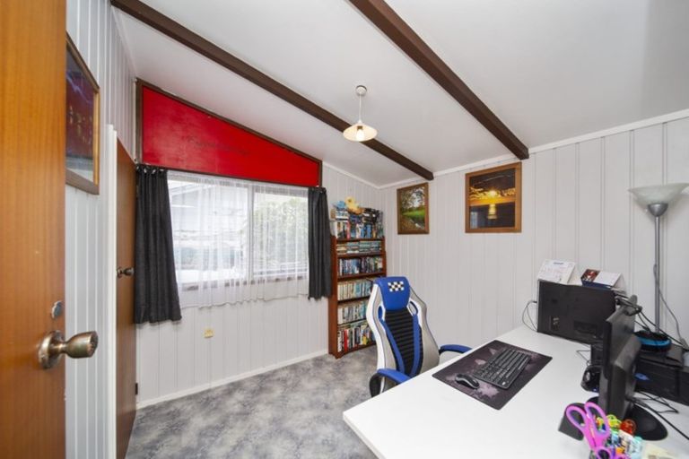 Photo of property in 28 Record Street, Fitzroy, New Plymouth, 4312