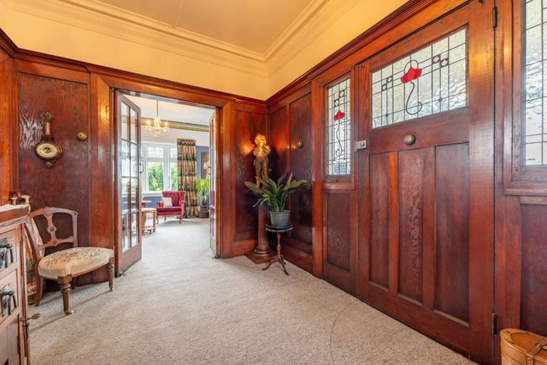 Photo of property in 18 Ure Street, South Hill, Oamaru, 9400