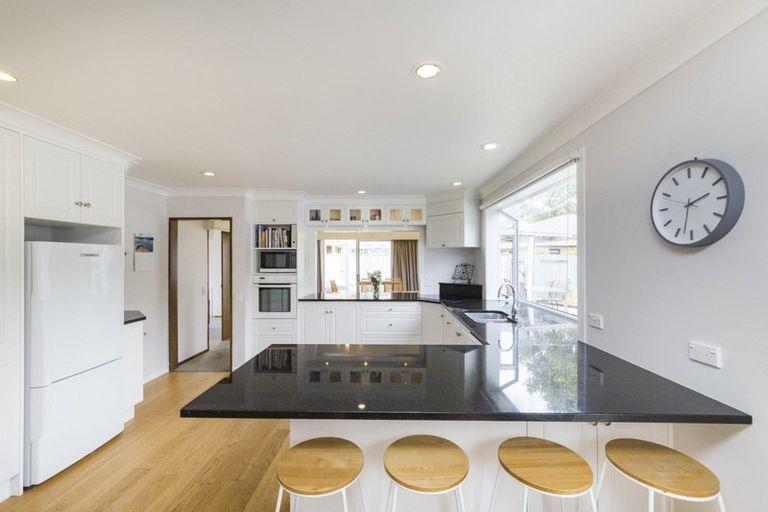 Photo of property in 52 Buick Crescent, Awapuni, Palmerston North, 4412