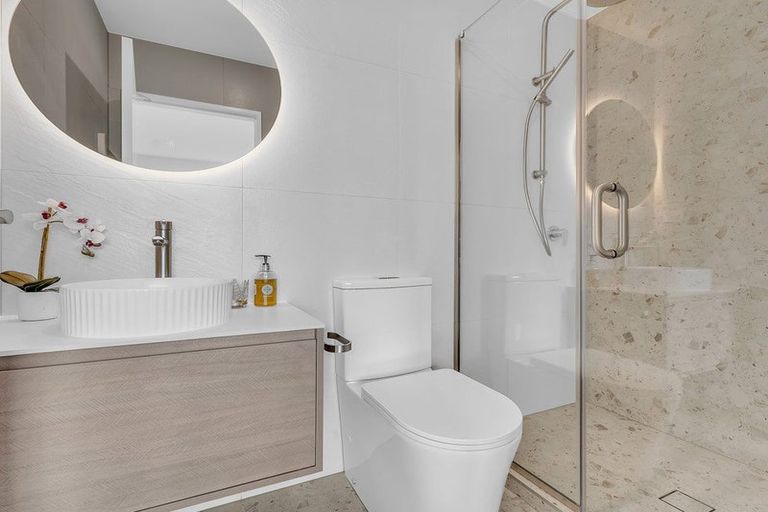 Photo of property in 49a Vera Road, Te Atatu South, Auckland, 0610