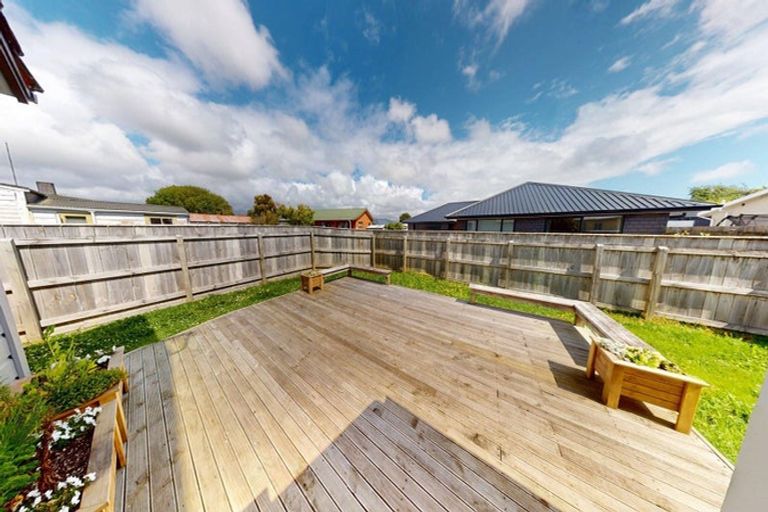 Photo of property in 21 Victoria Street, Levin, 5510