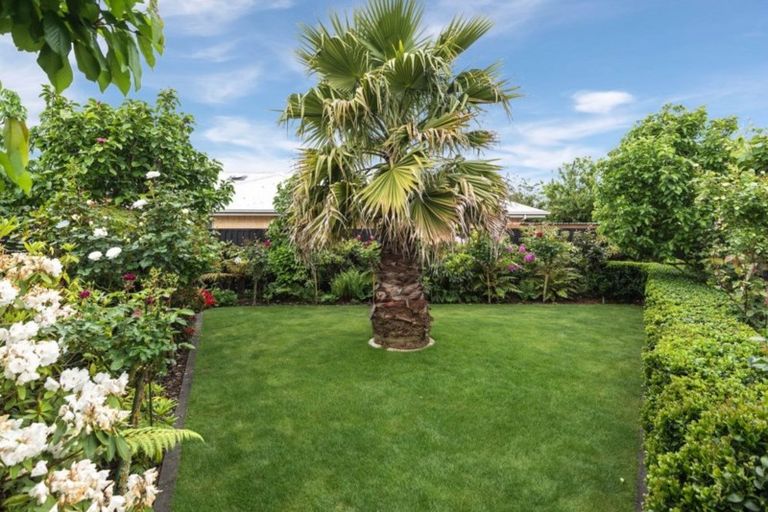 Photo of property in 8 East Ellington Drive, Mairehau, Christchurch, 8052