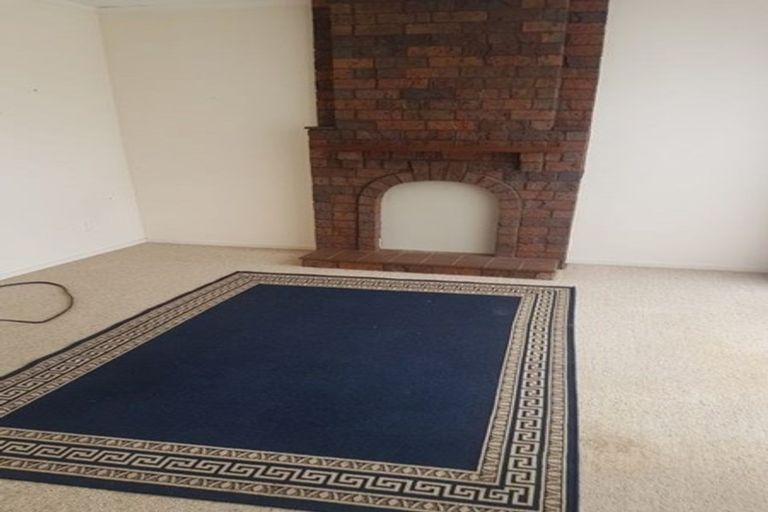 Photo of property in 6 Hollows Crescent, Takaro, Palmerston North, 4412