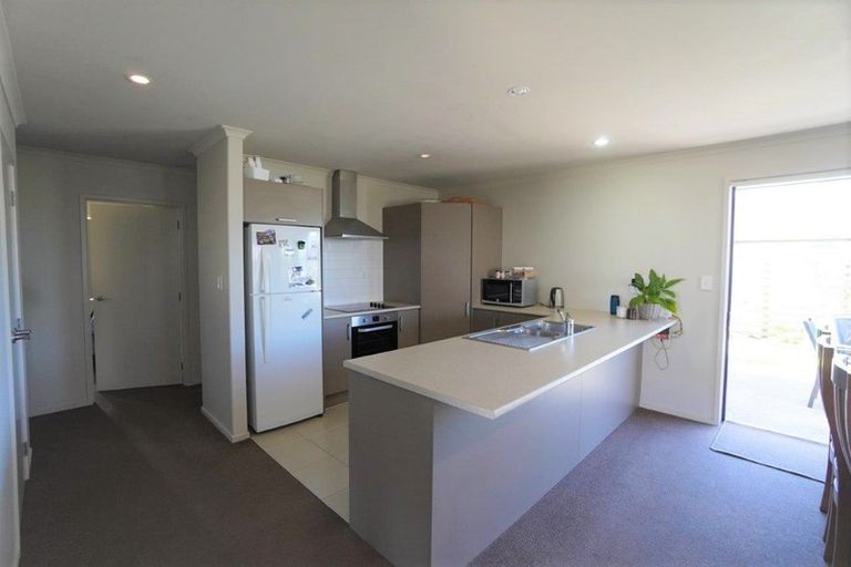 Photo of property in 48 Ocean View Rise, Ruakaka, 0116