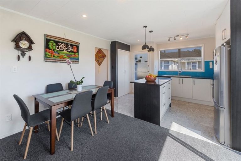 Photo of property in 8 Daphne Road, Papatoetoe, Auckland, 2025