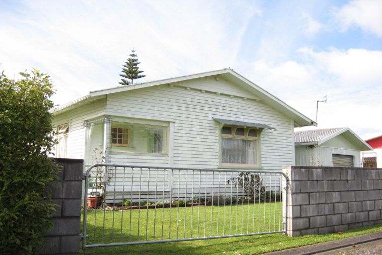 Photo of property in 98 Kelly Street, Inglewood, 4330
